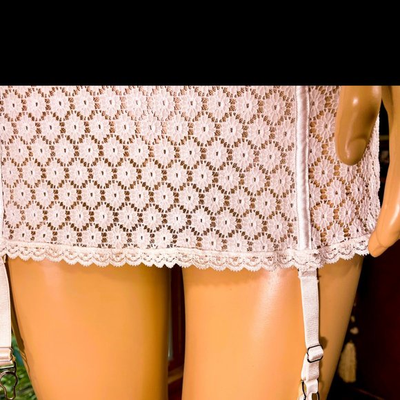 ▪️VICTORIA'S SECRET▪️'I Do' Eyelet Satin Lace Sheer Pin-Up Bridal Bustier Corset - Picture 6 of 10